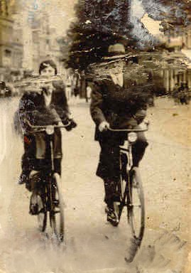 The courtship of my parents&nbsp;(6)